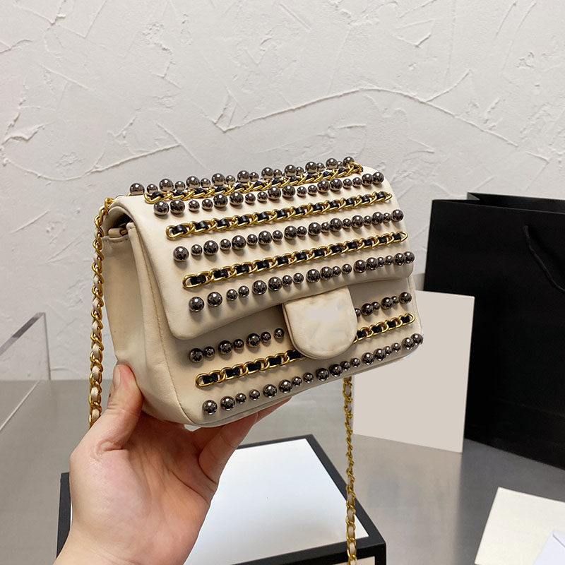 Classic Mini Flap Square Stud Beads Designer Bags Calfskin Genuine Leather Outdoor Sacoche Street Ins High Quailty Aged It Bag clutch Trends
Classic Mini Flap Square Stud Beads Designer Bags Calfskin Genuine Leather Outdoor Sacoche Street Ins High Quailty Aged It Bag clutch Trends