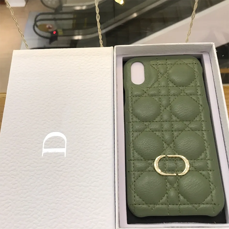 Leather Phone Case For Apple Cases IPhone 11 12 13 Pro Max Designer Luxury Letter D Fashion Dirt-resistant Fitted Iphone Case D2110195HL, Box
Leather Phone Case For Apple Cases IPhone 11 12 13 Pro Max Designer Luxury Letter D Fashion Dirt-resistant Fitted Iphone Case D2110195HL, Box