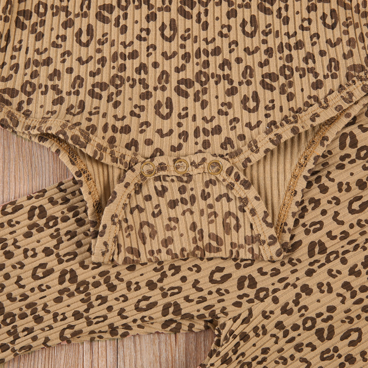 Baby Boys Clothes Set Winter Newborn Infant 0-4Y Fashion 2PCS Leopard Pullover Top+Long Pants Bebes Set Vetement Bebe Robe Bebe, Blue
Baby Boys Clothes Set Winter Newborn Infant 0-4Y Fashion 2PCS Leopard Pullover Top+Long Pants Bebes Set Vetement Bebe Robe Bebe, Blue