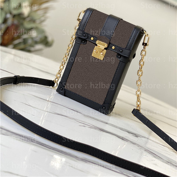 Vertical Trunk Pochette designer Bag Essential Trunk Small Purse S-Lock Mono Mini Bag gram Luxurys designers Bags M63913, Color 01
Vertical Trunk Pochette designer Bag Essential Trunk Small Purse S-Lock Mono Mini Bag gram Luxurys designers Bags M63913, Color 01