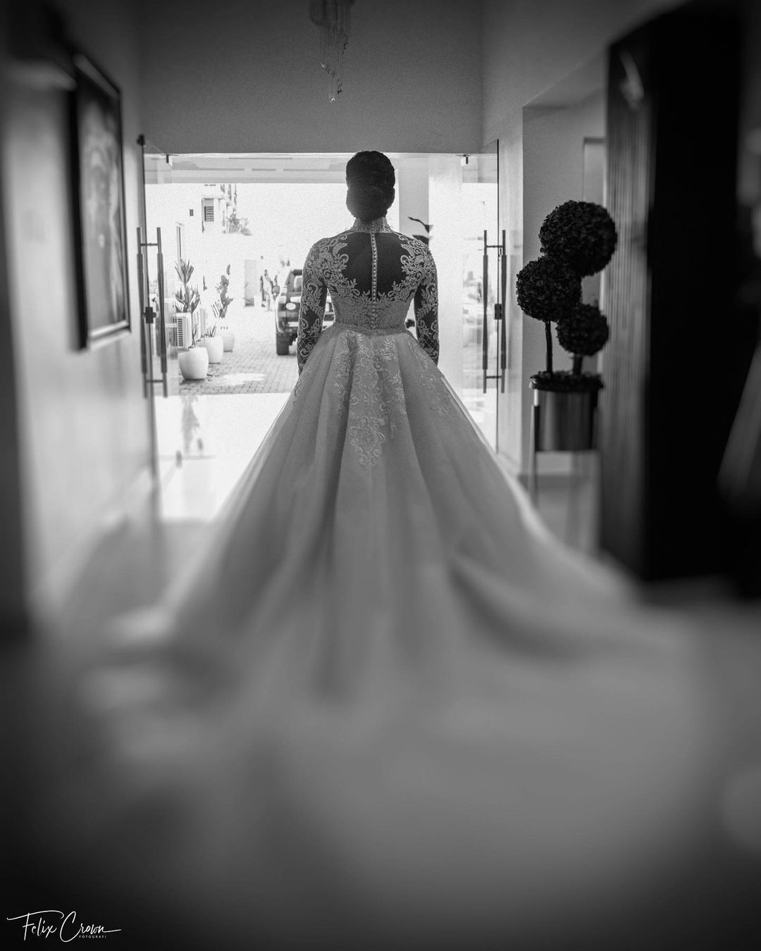2021 Plus Size Arabic Aso Ebi Lace Beaded Mermaid Wedding Dresses High Neck Bridal Dresses Detachable Train Wedding Gowns ZJ136