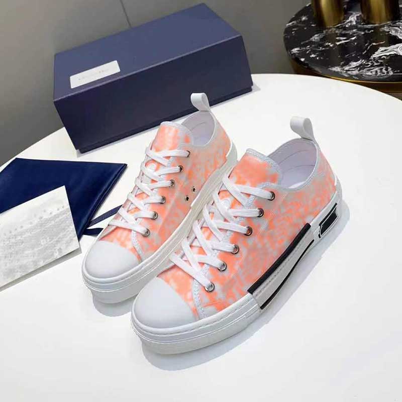 Canvas oblique Man Casual Shoes Orange Low cut Classic Mens Sneaker Women Fashion Leather Lace Up White Designer sneakers, As pic
Canvas oblique Man Casual Shoes Orange Low cut Classic Mens Sneaker Women Fashion Leather Lace Up White Designer sneakers, As pic