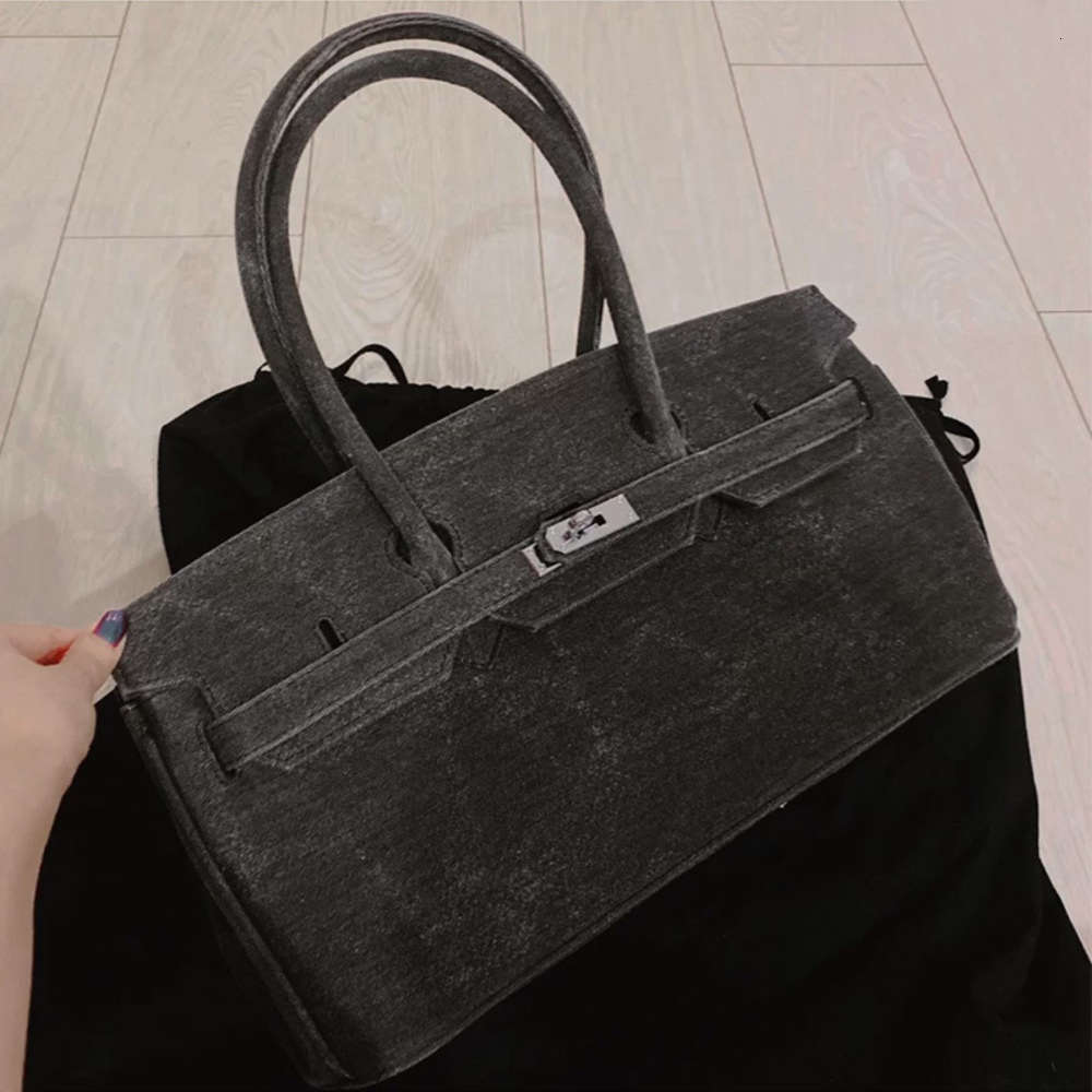 2021 new fashion Kelly flat denim canvas cowhide women's big single shoulder portable underarm bag