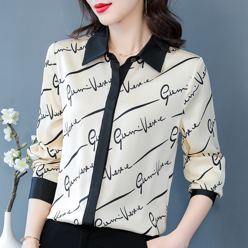 2021 Fashion Letter Printed Silk Shirts Women Spring Luxury Designer Ladies Casual Office Lapel Blouses Button Long Sleeve Tops Plus Size, White
2021 Fashion Letter Printed Silk Shirts Women Spring Luxury Designer Ladies Casual Office Lapel Blouses Button Long Sleeve Tops Plus Size, White