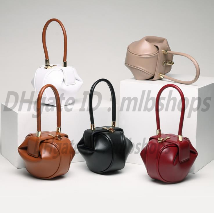Dumpling Bags Top Quality Luxury Fashion Women Shoulder Designer 2022 Ladies Handbags Leather handbag retro female bag satchel Casual Tote purse wallet, No bags
Dumpling Bags Top Quality Luxury Fashion Women Shoulder Designer 2022 Ladies Handbags Leather handbag retro female bag satchel Casual Tote purse wallet, No bags