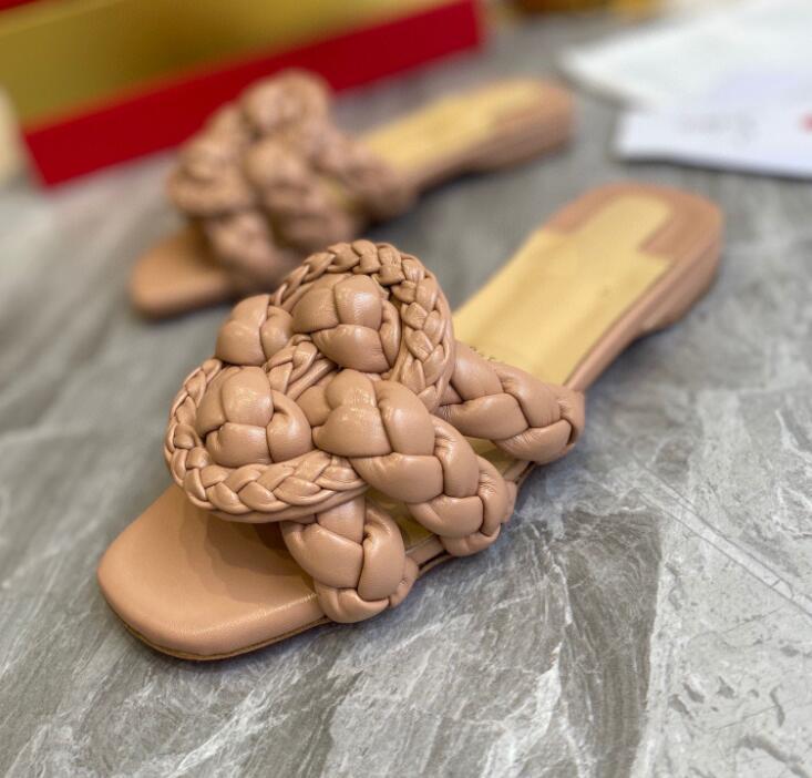 Designer women sandal slippers edition flat slide leather petals Weave hight sandals Sexy ladies summer slipper good quality with box 35-41, Blue
Designer women sandal slippers edition flat slide leather petals Weave hight sandals Sexy ladies summer slipper good quality with box 35-41, Blue