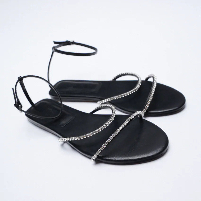 slippers 2021 spring black women's shoes round toe bright ribbon flat sandals low heel ankle wrap sg1d
slippers 2021 spring black women's shoes round toe bright ribbon flat sandals low heel ankle wrap sg1d