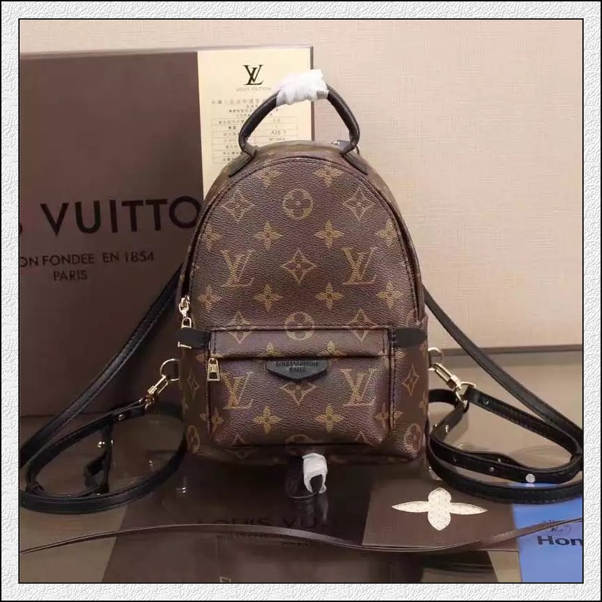 66 LV LOUIS VITTON MONOGRAM BACKPACK BIG Shoulder Bags Women Leather Handbags MICHAEL Messenger Bags Tote Purse M41562, Golden;silver
66 LV LOUIS VITTON MONOGRAM BACKPACK BIG Shoulder Bags Women Leather Handbags MICHAEL Messenger Bags Tote Purse M41562, Golden;silver