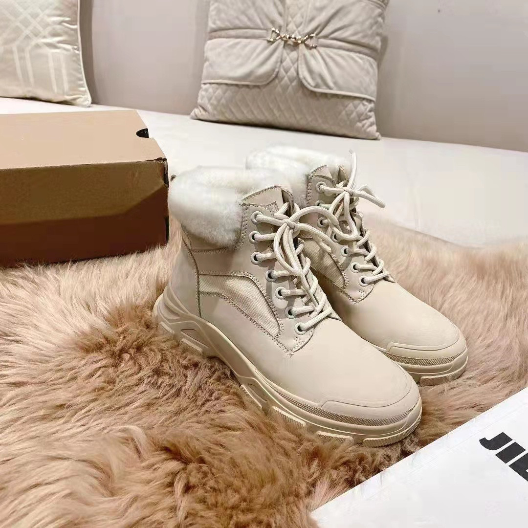 Women's Ankle Boots Designer Luxury Fur Snow Boots Black Yellow and Beige Lace-up Winter Shoes Rubber Sole With Box
Women's Ankle Boots Designer Luxury Fur Snow Boots Black Yellow and Beige Lace-up Winter Shoes Rubber Sole With Box