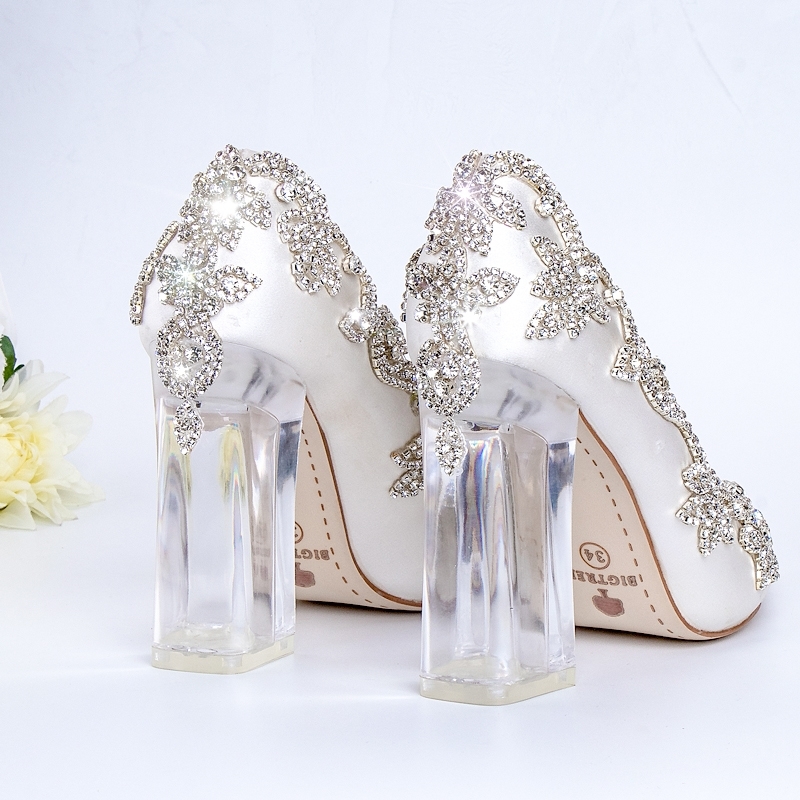Wedding Shoes Bride Clear Heels Crystal Pumps Christmas Day Evening Party Luxury Queen Satin Silk 10cm Square Heel Plus Size 10 210225, Green
Wedding Shoes Bride Clear Heels Crystal Pumps Christmas Day Evening Party Luxury Queen Satin Silk 10cm Square Heel Plus Size 10 210225, Green