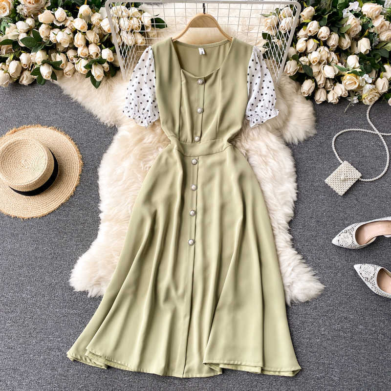 DEAT Women Puff Sleeve Hit Color Stitching Vintage Midi Dress Square Collar High Waist Fashion Spring Summer 11B701 210709, Black
DEAT Women Puff Sleeve Hit Color Stitching Vintage Midi Dress Square Collar High Waist Fashion Spring Summer 11B701 210709, Black