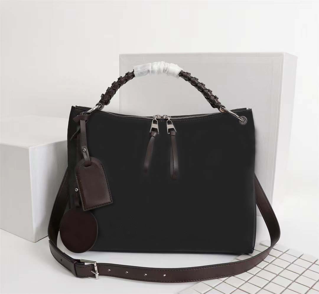 Classic ladies handbag fashion leather handbags shoulder bag messenger bags shopping purse for sale, White#56073
Classic ladies handbag fashion leather handbags shoulder bag messenger bags shopping purse for sale, White#56073