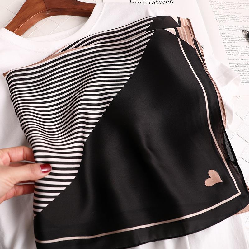 Scarves Silk Square Plaid Scarf Women Satin Neck Hair Tie Band Soft Work Neckerchife 2021 Hijab Head Female Foulard
Scarves Silk Square Plaid Scarf Women Satin Neck Hair Tie Band Soft Work Neckerchife 2021 Hijab Head Female Foulard