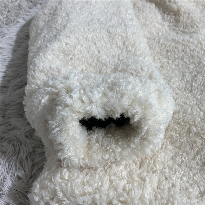 20fw 2021 New Top Lamb Wool Fleece Ader Error Zip Hoodie Men Women Embroidery Fashion Sweatshirts Jackets Coat Vrwf 889X
20fw 2021 New Top Lamb Wool Fleece Ader Error Zip Hoodie Men Women Embroidery Fashion Sweatshirts Jackets Coat Vrwf 889X