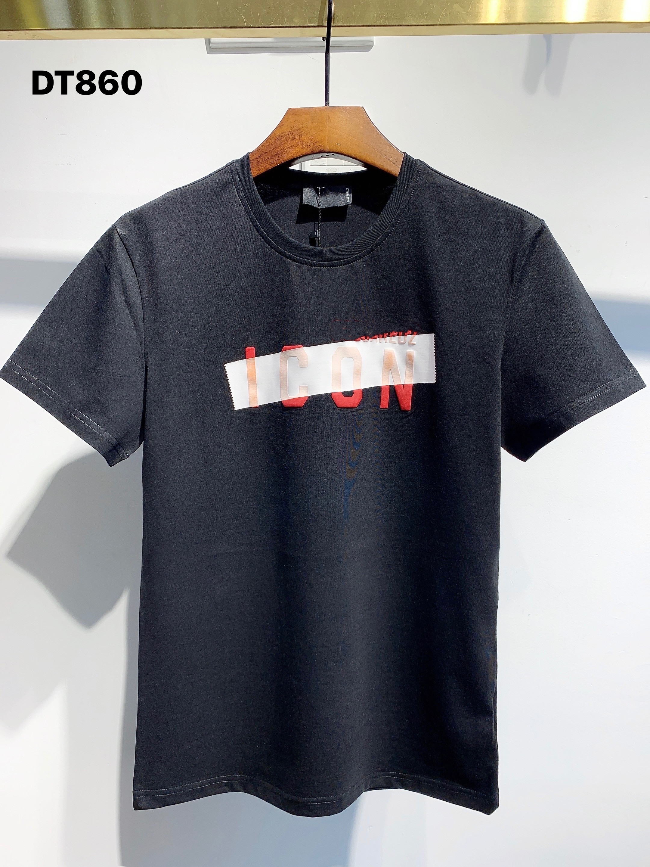 2021 Mens Designer T shirt Paris fashion Tshirts Summer D Pattern T-shirt Male Top Quality 100% Cotton 860
2021 Mens Designer T shirt Paris fashion Tshirts Summer D Pattern T-shirt Male Top Quality 100% Cotton 860