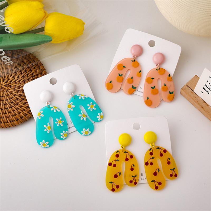 Stud Retro Multicolor Fresh Fruit Acrylic Earrings Long Style Modified Face Sweet Temperament U-Shaped Earring Trend
Stud Retro Multicolor Fresh Fruit Acrylic Earrings Long Style Modified Face Sweet Temperament U-Shaped Earring Trend
