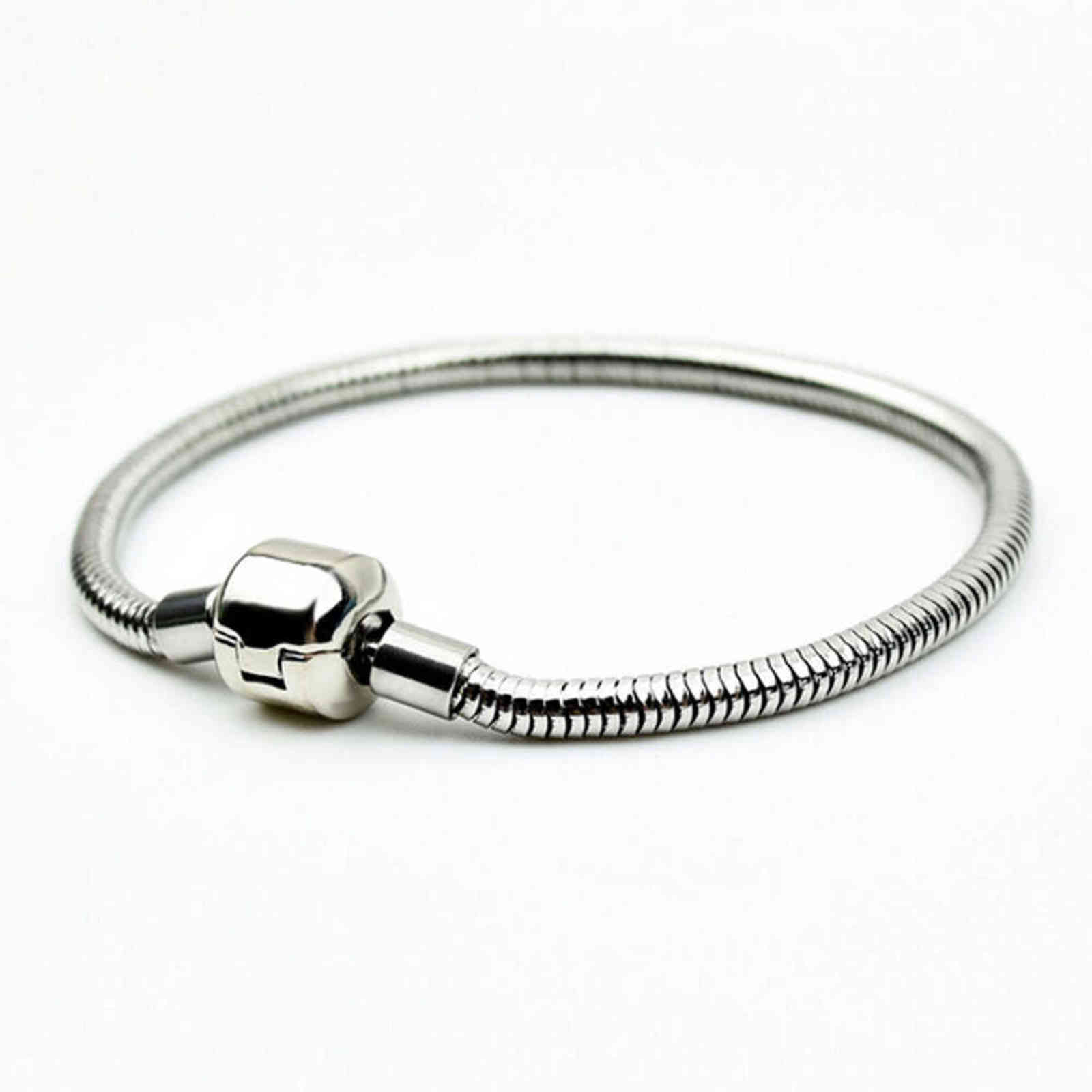 18cm-20cm Stainless Steel 3mm Charm Bracelet Bangle for Women Men European Beads Snake Chain Bracelets
18cm-20cm Stainless Steel 3mm Charm Bracelet Bangle for Women Men European Beads Snake Chain Bracelets