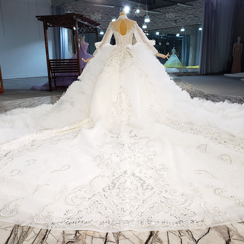 Lace Embroidery Crystals urious Ball Gown Wedding Dresses Long Sleeves High Neck Puffy Princess Church Bridal Gowns Saudi Arabia Dubai Vestidos De Nov
