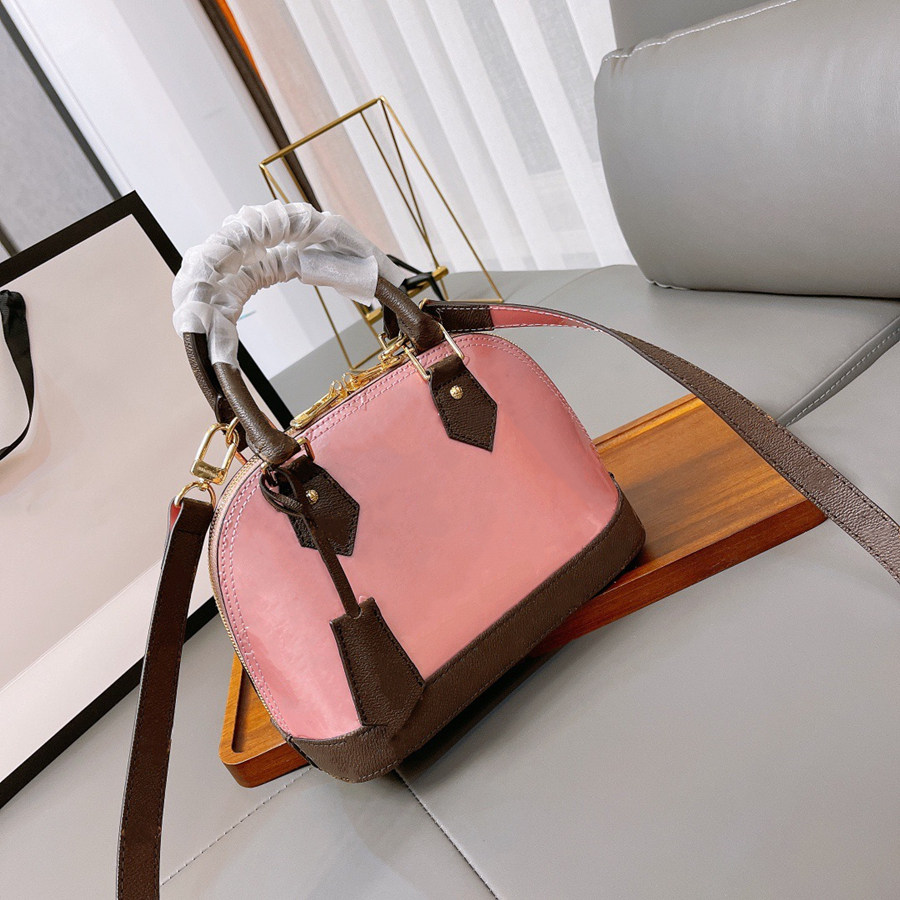 Luxurys Designers Bags handbags purses Women's shoulder bag Shell bag Tote fashion Crossbody Bags Clutch Bag wallets Ligh quality, Extra postage
Luxurys Designers Bags handbags purses Women's shoulder bag Shell bag Tote fashion Crossbody Bags Clutch Bag wallets Ligh quality, Extra postage
