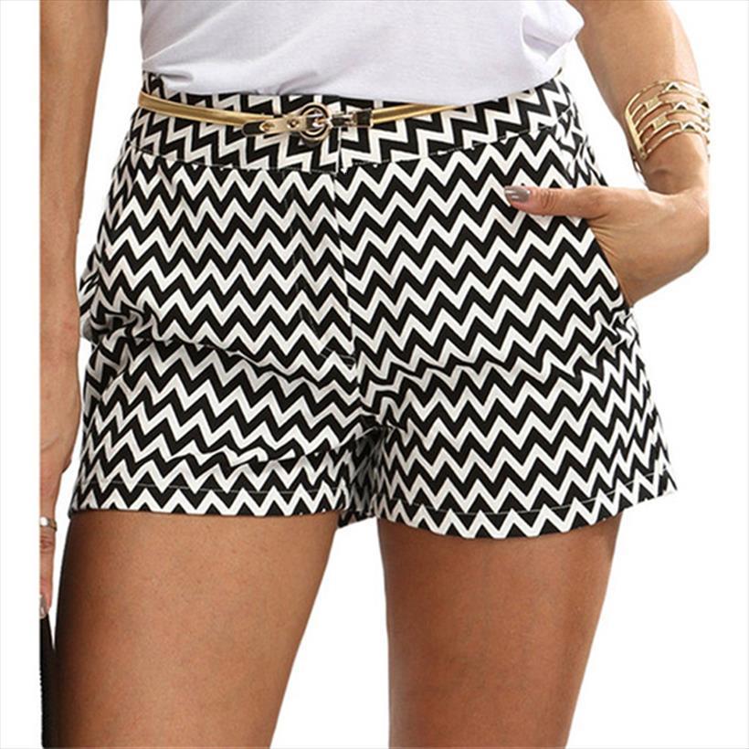 fashion plaid summer black and women shorts white mid waist casual pocket straight, White;black
fashion plaid summer black and women shorts white mid waist casual pocket straight, White;black