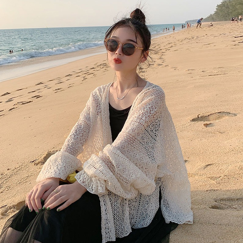 2021 New Thin Bikini Cover-ups Lace Cardigan Summer Blouse Tunic Hollow Out Beach Wear Swimsuit Women Long Sleeve Knitted Top Bsgz, Beige
2021 New Thin Bikini Cover-ups Lace Cardigan Summer Blouse Tunic Hollow Out Beach Wear Swimsuit Women Long Sleeve Knitted Top Bsgz, Beige