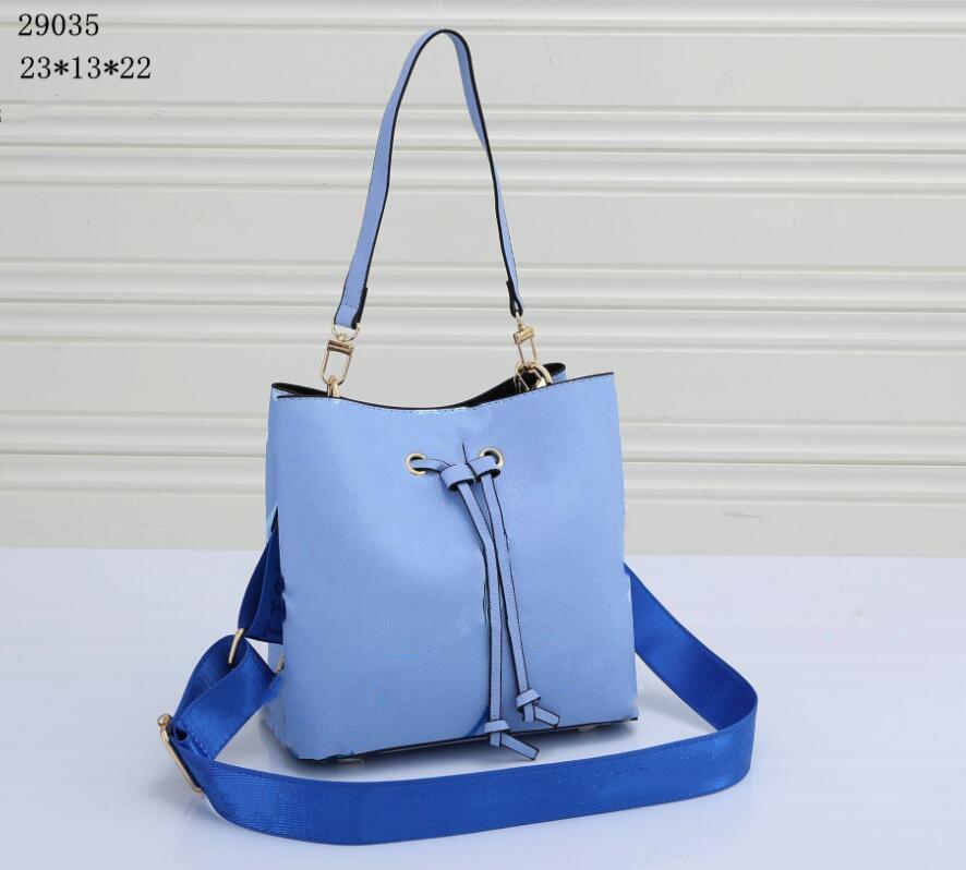2021 women Fashion Bucket Bag High Quality Genuine Leather Shoulder Bags Classic Design Crossbody Bags Lady Handbags 5 colors
2021 women Fashion Bucket Bag High Quality Genuine Leather Shoulder Bags Classic Design Crossbody Bags Lady Handbags 5 colors