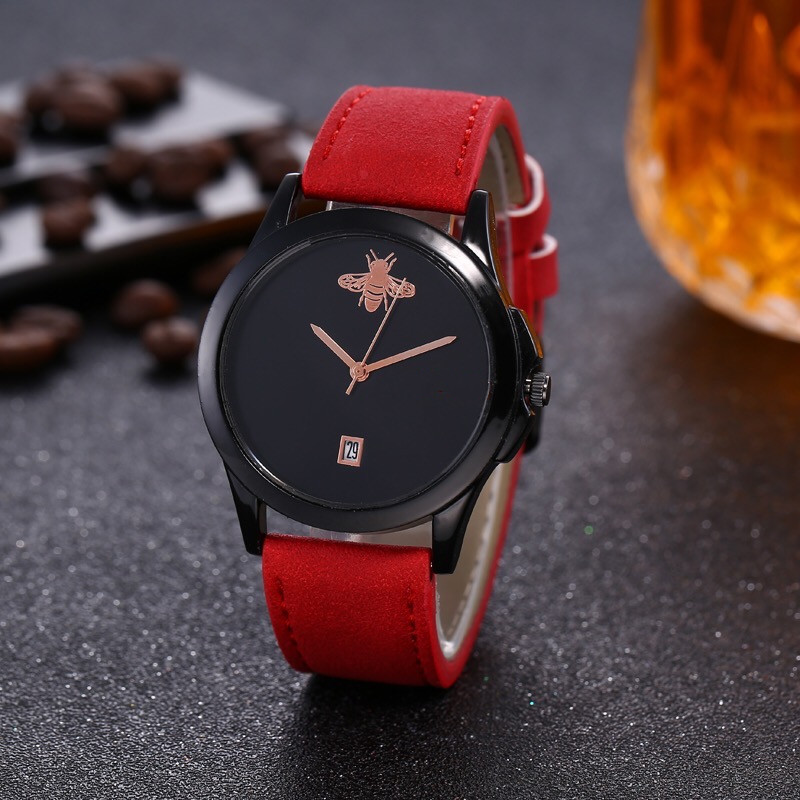 2021 classic luxury fashion brand simple surface design suede strap quartz movement mens and womens fashion watches, Slivery;brown
2021 classic luxury fashion brand simple surface design suede strap quartz movement mens and womens fashion watches, Slivery;brown