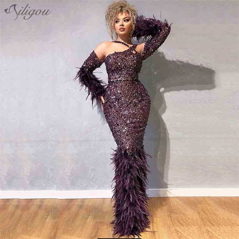 Fashion Summer Ladies Golden Black Backless Sequined Feather Sexy Sleeves Celebrity Club Party Dress 210525, Gold
Fashion Summer Ladies Golden Black Backless Sequined Feather Sexy Sleeves Celebrity Club Party Dress 210525, Gold