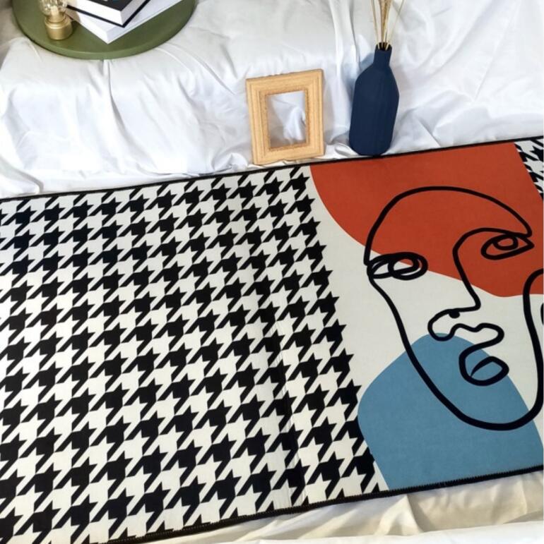 Carpets Houndstooth Printed Flannel Area Rug Abstract Art Floor Carpet For Living Room Bedroom Bedside Blanket Non-Slip Mats, A1
Carpets Houndstooth Printed Flannel Area Rug Abstract Art Floor Carpet For Living Room Bedroom Bedside Blanket Non-Slip Mats, A1