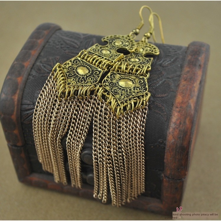 N1714 long tassel earrings Bohemian national style earring pendant earring
N1714 long tassel earrings Bohemian national style earring pendant earring