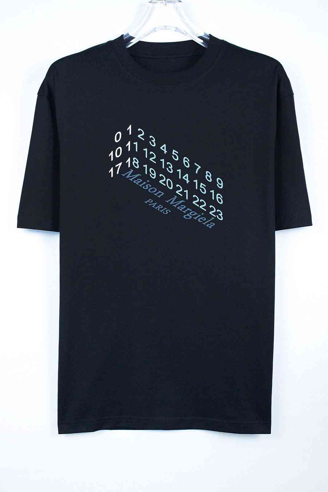 Martin Margiela Maison chest 3D printing digital round neck short sleeve t-shirt tee TFKX, White;black
Martin Margiela Maison chest 3D printing digital round neck short sleeve t-shirt tee TFKX, White;black
