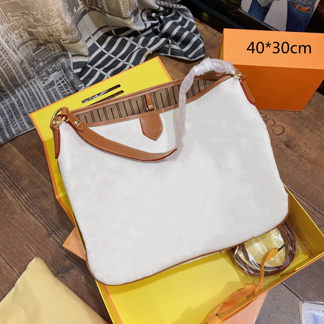 Women Designer Shoulder Bags Crossbody Luxury Purses Lady Shopping Bag Handbags Fashion Totes Medium Size Printed Flowers High Quality, This option is for sale.
Women Designer Shoulder Bags Crossbody Luxury Purses Lady Shopping Bag Handbags Fashion Totes Medium Size Printed Flowers High Quality, This option is for sale.