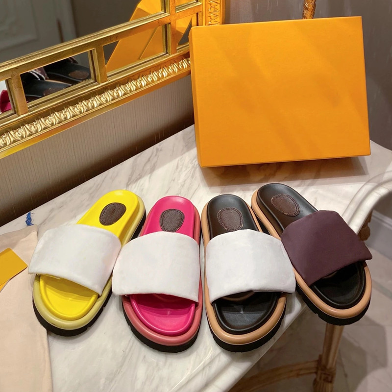 Fashion Luxury Slippers Women Brand Shoes Femmes Men Sandals Designer Summer Beach Sandalias Non-Slip Woman Peep Toe Flip-flops, Black
Fashion Luxury Slippers Women Brand Shoes Femmes Men Sandals Designer Summer Beach Sandalias Non-Slip Woman Peep Toe Flip-flops, Black