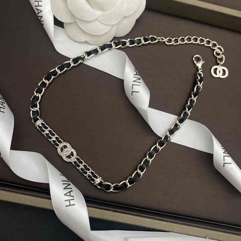 steel High-quality designer ringsFashion titanium handmade leather wearing French fragrant women's high-grade letter neck chain shiny classi, Black
steel High-quality designer ringsFashion titanium handmade leather wearing French fragrant women's high-grade letter neck chain shiny classi, Black