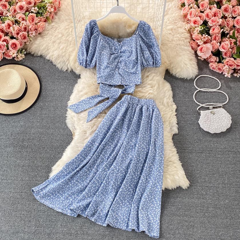 floral chiffon shirt temperament womens tracksuits square neck slim short puff sleeve two piece suit high waist skirt sets, Gray
floral chiffon shirt temperament womens tracksuits square neck slim short puff sleeve two piece suit high waist skirt sets, Gray