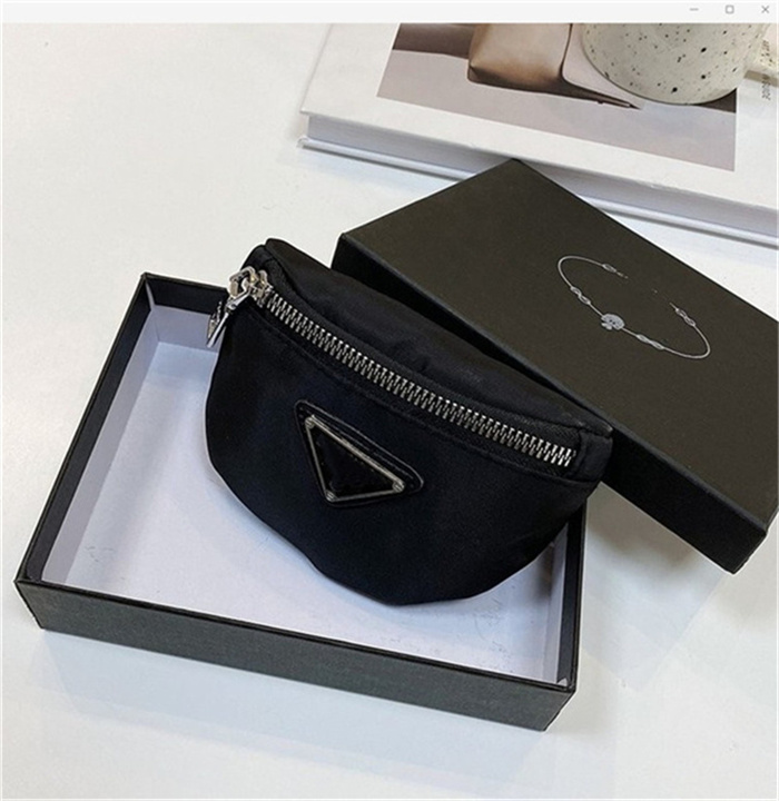 Mini Purse Small Bag Wrist Bags Fashion Item Unisex Woman Man Accessories Luxurys bag Designers Product Lady Wrist bag Wallet, Brown
Mini Purse Small Bag Wrist Bags Fashion Item Unisex Woman Man Accessories Luxurys bag Designers Product Lady Wrist bag Wallet, Brown