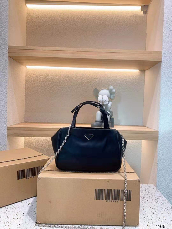 2021new Fashion Shoulder Bag Handbags Women handbag Tote Bags Canvas Clutch Purses Casual Purse Lady Shopping Packs 3colors, Pink
2021new Fashion Shoulder Bag Handbags Women handbag Tote Bags Canvas Clutch Purses Casual Purse Lady Shopping Packs 3colors, Pink