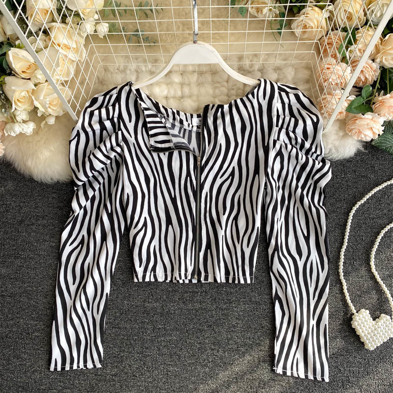 2021 New zebra pattern printed puff sleeves waist slimming short shorts waistless top women AZWO, Light brown
2021 New zebra pattern printed puff sleeves waist slimming short shorts waistless top women AZWO, Light brown