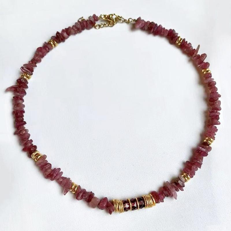Chokers Rose Red Irregular Crushed Stone Beaded Necklace Women Fashion Classic Natural Collar Handmade Drop 2021
Chokers Rose Red Irregular Crushed Stone Beaded Necklace Women Fashion Classic Natural Collar Handmade Drop 2021