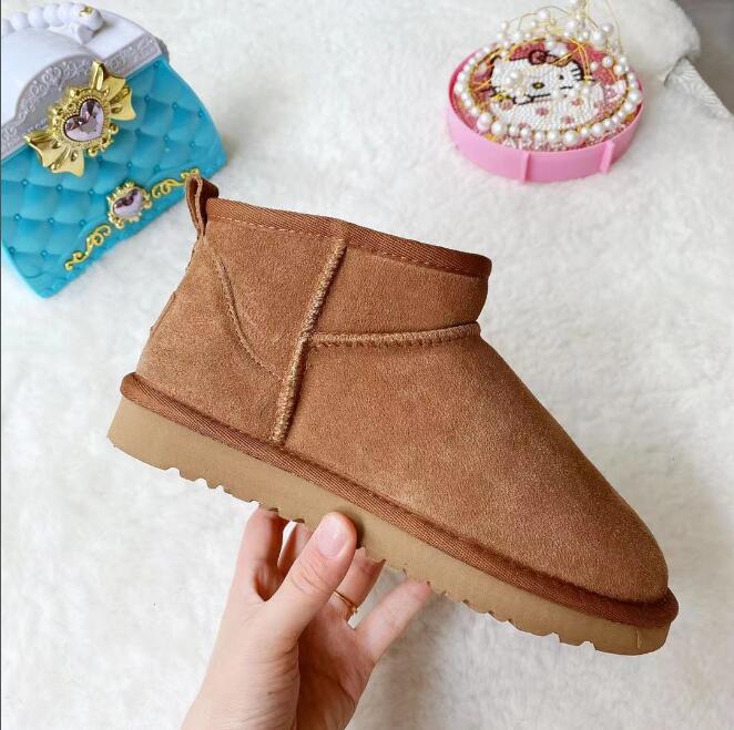 Women's Winter Mini Snow Boots High Quality Cow-split Leather Ankle Boot Shoes Men Women Cotton Shoe, Green
Women's Winter Mini Snow Boots High Quality Cow-split Leather Ankle Boot Shoes Men Women Cotton Shoe, Green