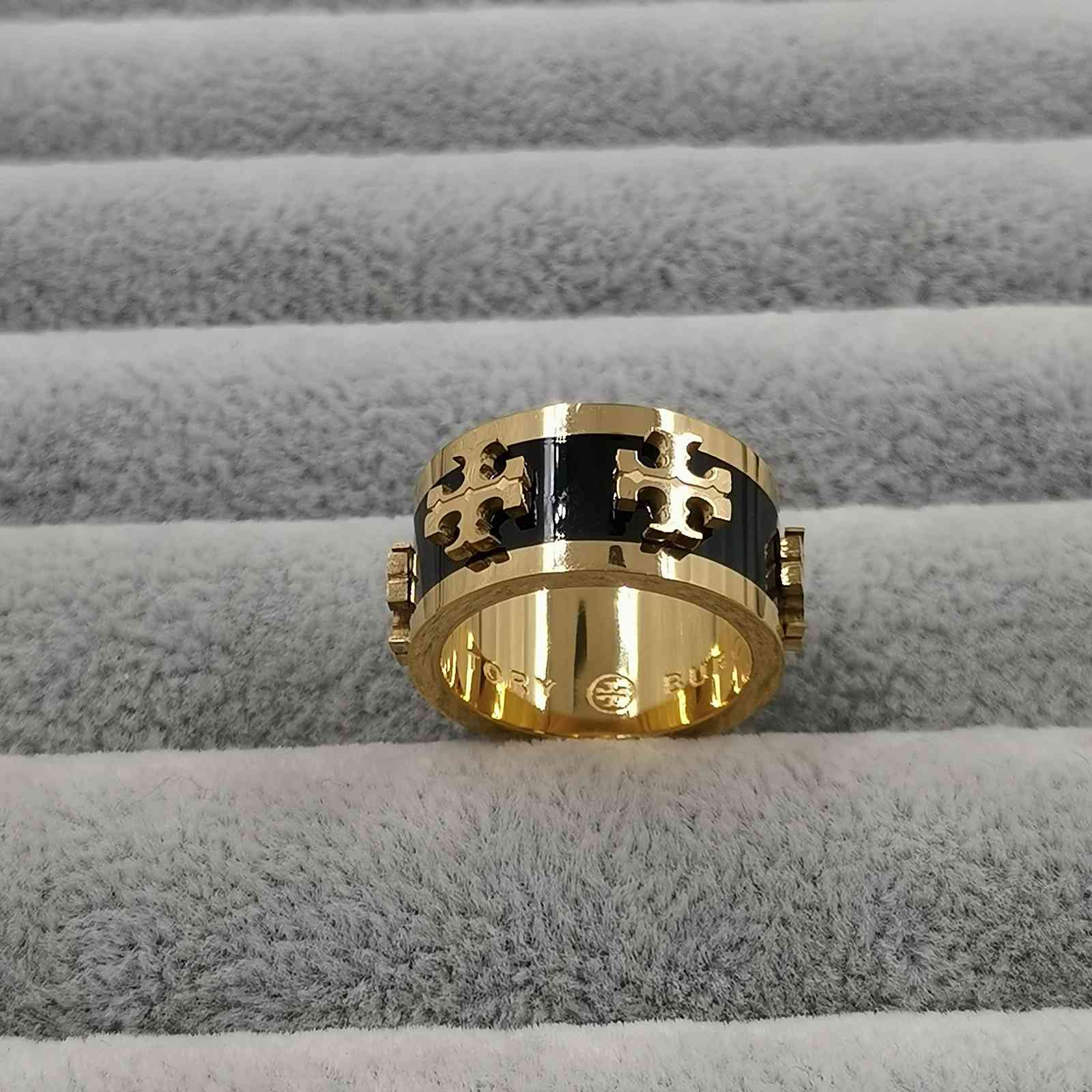 Fine Jewelry Online Mainstream style marking enamel drop glue colored glaze metal texture stainless steel plated gold female ring 65% Off Store Online Sale
Fine Jewelry Online Mainstream style marking enamel drop glue colored glaze metal texture stainless steel plated gold female ring 65% Off Store Online Sale