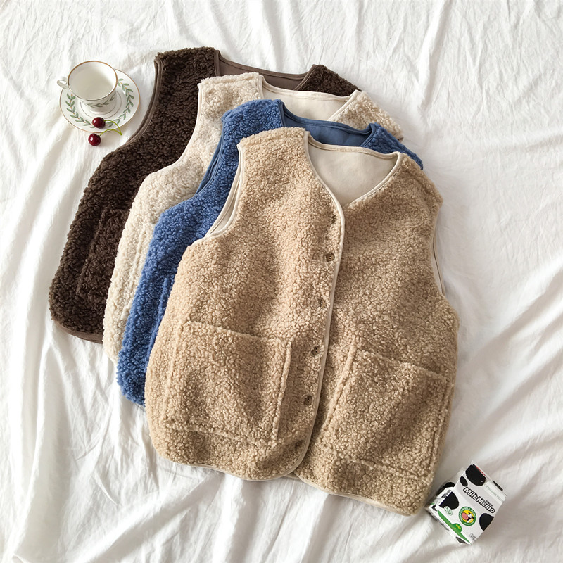 QNPQYX 2021 New Fashion Autumn Women' Wool Vest Wild Retro Design Sense Jacket Female Lamb Hair Waistcoat Waistcoat Vest, Blue
QNPQYX 2021 New Fashion Autumn Women' Wool Vest Wild Retro Design Sense Jacket Female Lamb Hair Waistcoat Waistcoat Vest, Blue