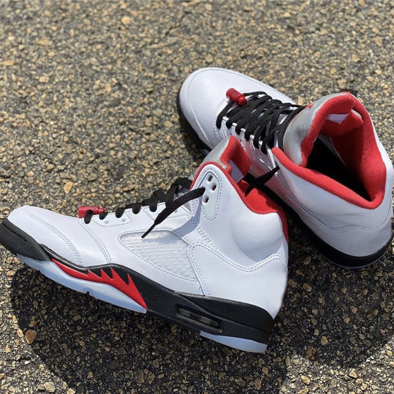2022 New Jumpman 5 5s Tag Fire Red Silver Tongue Basketball Shoes with Men Raging Bull Anthracite Sports Sneakers Flu Game Stone Blue shoe Size36-46 US12 US13 Wtih Half, Customize
2022 New Jumpman 5 5s Tag Fire Red Silver Tongue Basketball Shoes with Men Raging Bull Anthracite Sports Sneakers Flu Game Stone Blue shoe Size36-46 US12 US13 Wtih Half, Customize