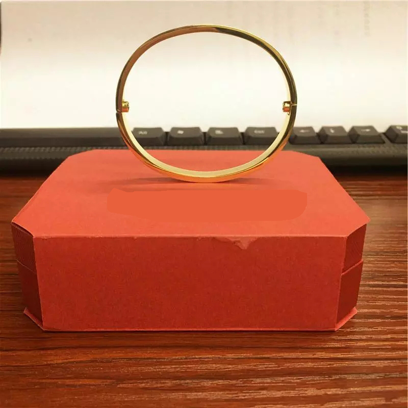 Love Bracelet silver rose gold bracelet Bangles Women Men 316L Titanium steel Screw Screwdriver Couple Bracelet Wedding Engagement Jewelry with Red Box
Love Bracelet silver rose gold bracelet Bangles Women Men 316L Titanium steel Screw Screwdriver Couple Bracelet Wedding Engagement Jewelry with Red Box