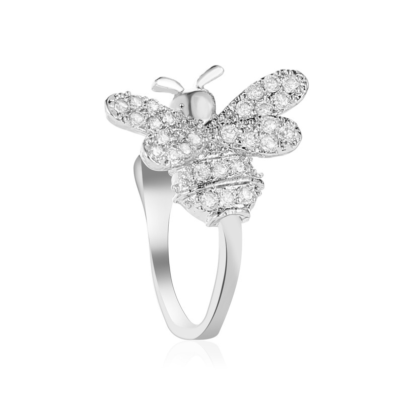 S2784 Fashion Jewelry Single Piece Ear Clip For Women Lovely Bee Ear Clip Earrings Inlaid Diamond Small Insect Ear Cuff Without Hole Earpiece Earclip 