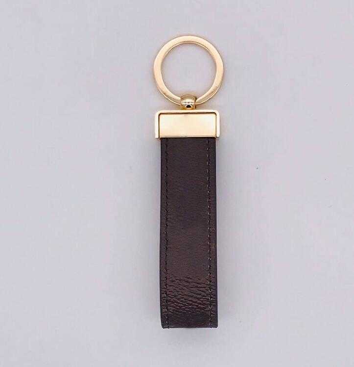 Maxi Dragonne Key chain Buckle lovers Car Keychain Handmade Leather Designers Keychains Men Women Bag Pendant Accessories 17 Color 1 wholesale, Silver
Maxi Dragonne Key chain Buckle lovers Car Keychain Handmade Leather Designers Keychains Men Women Bag Pendant Accessories 17 Color 1 wholesale, Silver