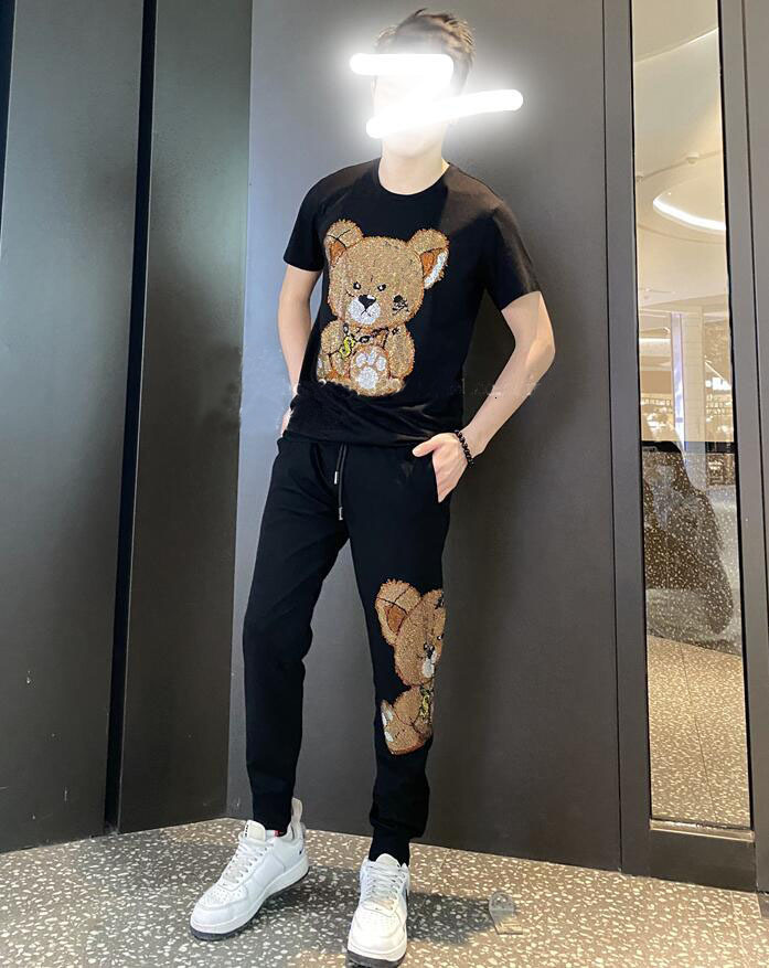 2021 New Warm Selling Man Diamond Brands Will See Male Rhinestones Streetswear Training 2-piece 7x01, Color as shown
2021 New Warm Selling Man Diamond Brands Will See Male Rhinestones Streetswear Training 2-piece 7x01, Color as shown