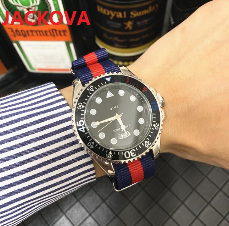 Montre De Luxe Nylon Leather Strap quartz fashion mens womens watches auto date men dress designer watch wholesale famous logo male gifts wristwatch, As pic
Montre De Luxe Nylon Leather Strap quartz fashion mens womens watches auto date men dress designer watch wholesale famous logo male gifts wristwatch, As pic