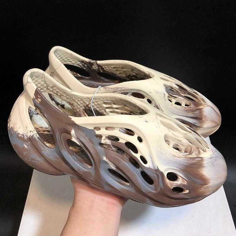 2021 Foam Runner Mineral Blue sandal Slide Slippers RUNR MX MXT Cream Moon Grey Ararat Sport Shoes Desert Sand mens slides Beach Big Size
2021 Foam Runner Mineral Blue sandal Slide Slippers RUNR MX MXT Cream Moon Grey Ararat Sport Shoes Desert Sand mens slides Beach Big Size