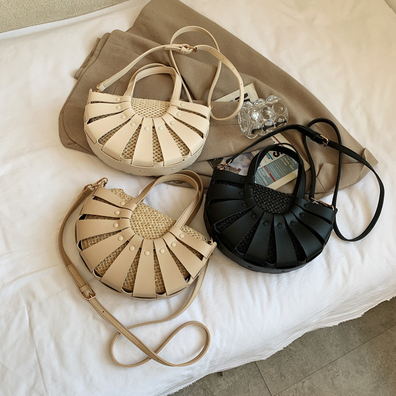 Small Tote Bags Straw Rattan Semicircle Design For Women 2021 Summer Lady Beach Shoulder Crossbody Bag Female Travel Handbags, Black
Small Tote Bags Straw Rattan Semicircle Design For Women 2021 Summer Lady Beach Shoulder Crossbody Bag Female Travel Handbags, Black
